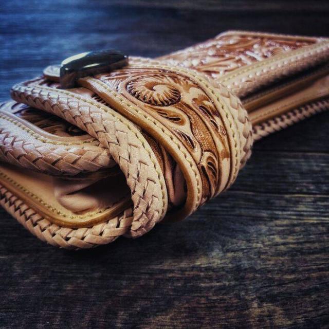 mud monkey 彫刻デザイン バイカーズウォレット 二つ折り財布 mud