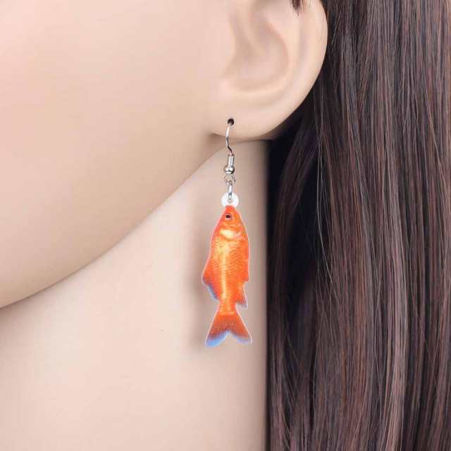 金魚 リアルステンレスピアス/1個販売 20G 20ゲージ サカナ 熱帯魚 魚 ゴールデンフィッシュ 祭り 浴衣 可愛い 人気 おもしろ オモシロ  ｜au PAY マーケット