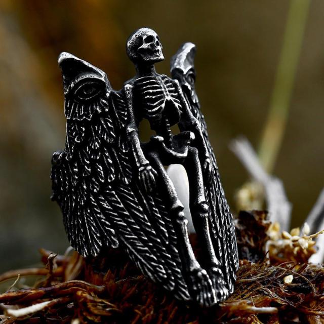 エンジェルスカル ステンレスリング（VRD103） サイズ/21号/23号/28号/31号 天使 翼 悪魔 デビル サタン 髑髏 ドクロ ガイコツ がい骨 骸骨 スケルトン スカル 立体 面白い おもしろい 指輪 サージカルステンレス316L メンズ レディース ペアリング プレゼントの通販は 5,500円