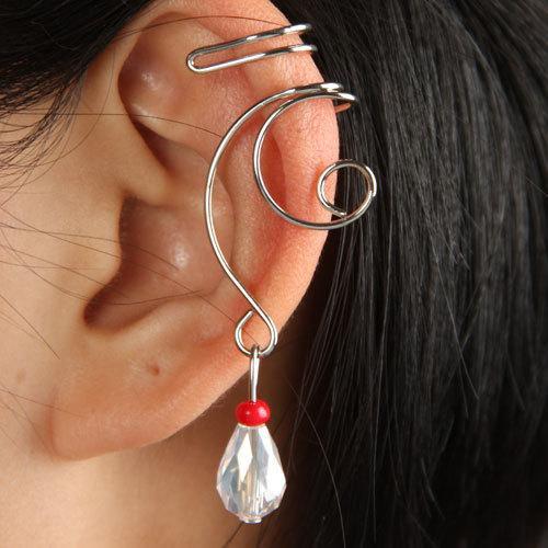 フィーラーイヤーカフ クリスタルチャーム イヤーカフ イヤリング レディース イヤーラップ 手作り ワイヤー おもしろ 右耳用 左耳用 の通販はau Pay マーケット ボディピアス専門店グリーンピアッシング