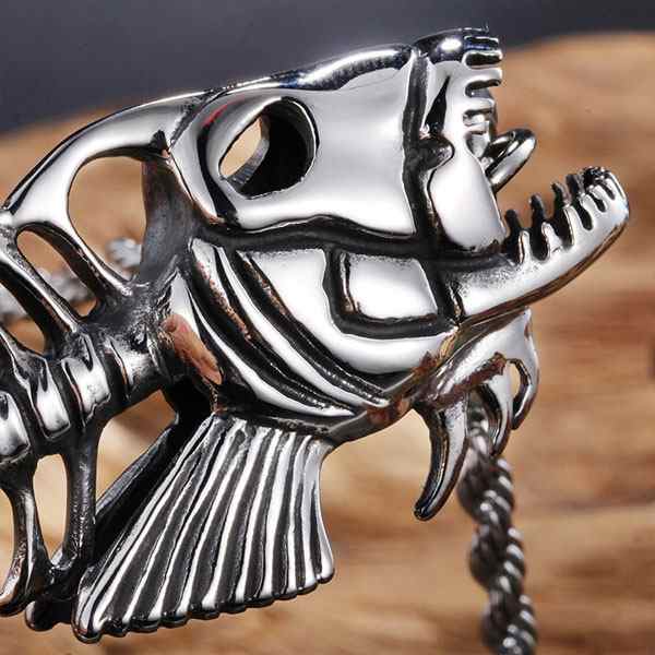 ブラックバスボーンステンレスペンダント サカナ 魚 3D 立体 おもしろ