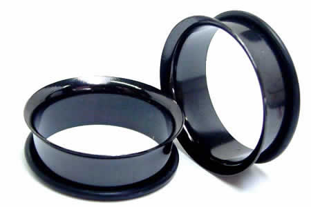 [ 26mm 黒色 ホールピアス ] ブラック シングルフレア ボディピアス 26.0mm サージカルステンレス316L 金属アレルギー メンズ レディース 拡張 ファースト セカンド ホールトゥピアス ゴムキャッチ ラバーキャッチ 片側 広い 大きい ビッグ ラージ ホール 耳 男子人気 インチ