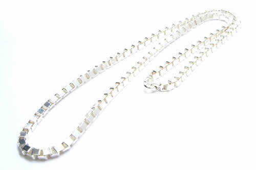 4mm ベネチアンチェーン 51cm シルバー925 スターリングシルバー 92.5% 本物 高級 銀 シルバーアクセサリー ジュエリー 首飾り チョーカー シルバーチェーン メンズ レディース ペア プレゼント ギフト 鎖 クサリ 長い 太め 太い 人気 定番 海外セレブ 男性 女性の通販は 23,100円