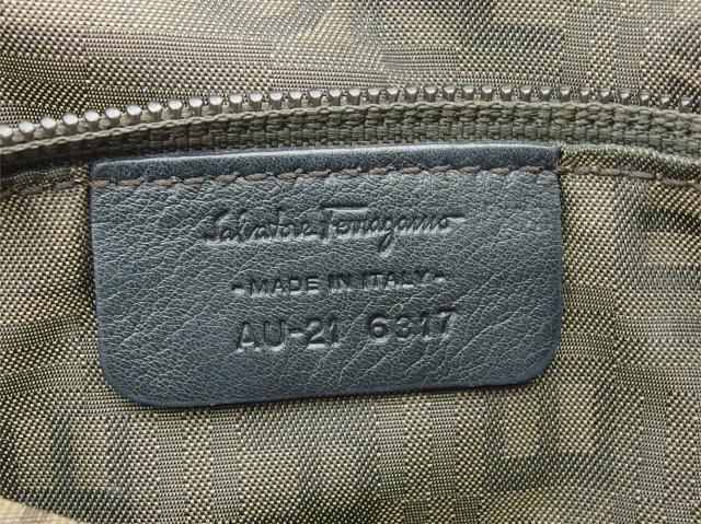 サルヴァトーレフェラガモ Salvatore Ferragamo ショルダーバッグガンチーニ カーキ ブラウン レディース 中古_8