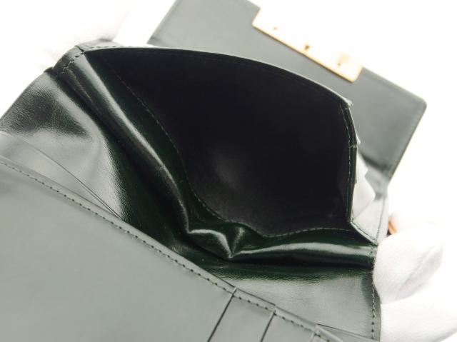 ジバンシィ GIVENCHY 二つ折り財布ロゴプレート ブラック グリーン