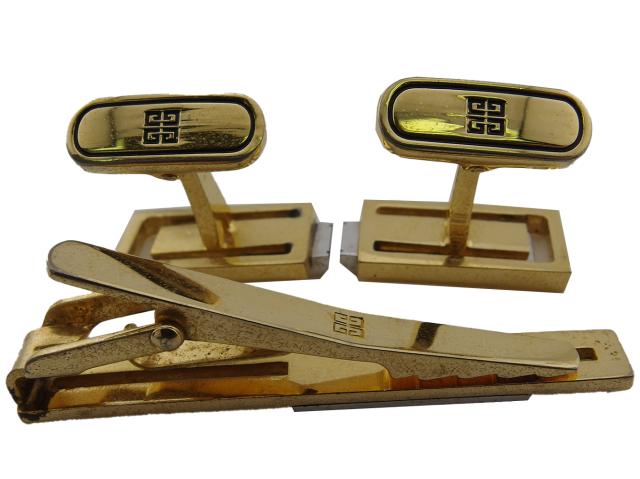 30%OFFクーポン】ジバンシィ GIVENCHY カフス 2アイテムセット 4Gロゴ