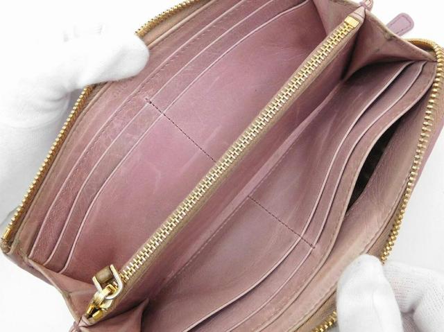 ミュウミュウ MIUMIU 長財布マテラッセ ロゴ入り ラベンダー×ゴールド
