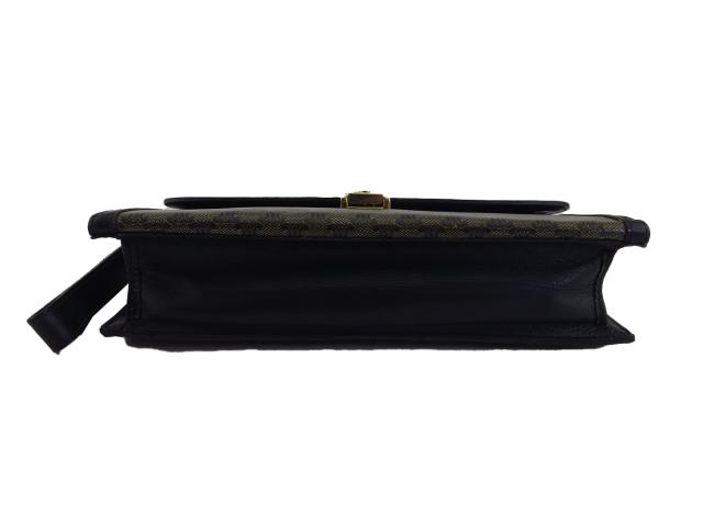 【30％OFF★土日ひと休み大売り出し】セリーヌ CELINE クラッチバッグマカダム 米国海軍×ベージュ×ゴールド レディース 中古