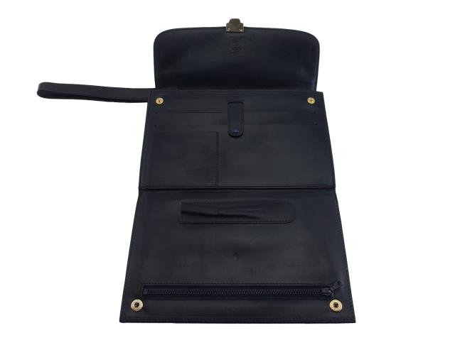 【30％OFF★土日ひと休み大売り出し】セリーヌ CELINE クラッチバッグマカダム 米国海軍×ベージュ×ゴールド レディース 中古