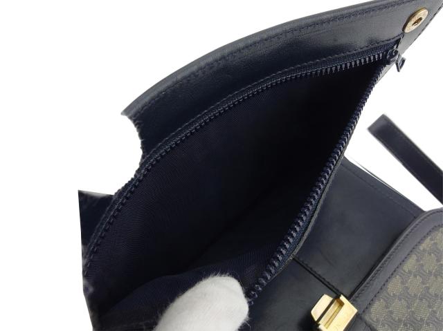 【30％OFF★土日ひと休み大売り出し】セリーヌ CELINE クラッチバッグマカダム 米国海軍×ベージュ×ゴールド レディース 中古