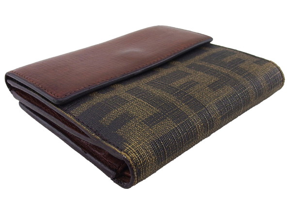 【GWタイムセール】フェンディ FENDI 三つ折り財布ズッカ ダークブラウン×ベージュ レディース 中古_2