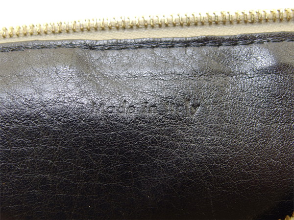 【30％OFF★土日ひと休み大売り出し】セリーヌ CELINE クラッチバッグバイカラー ロゴタイプ入り口・入口 ベージュ 黒いこと レディース 中古