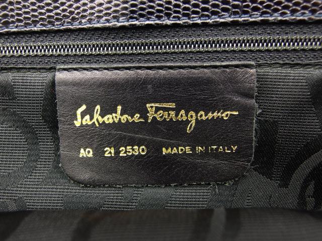 サルヴァトーレフェラガモ Salvatore Ferragamo トートバッグヴァラ リザード調 ブラック ネイビー レディース 中古_7