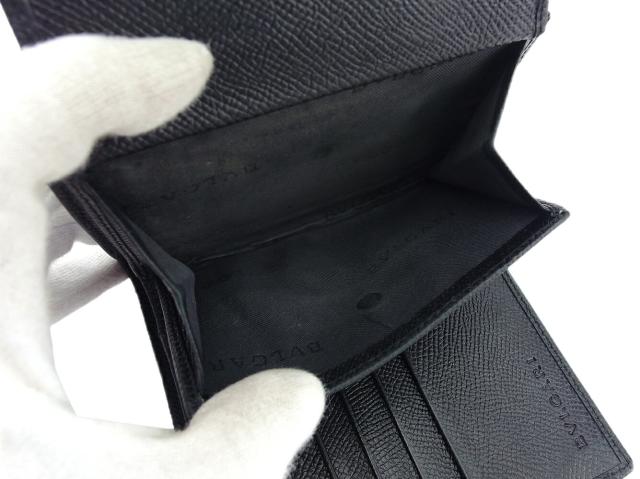 ブルガリ BVLGARI 二つ折り財布クラシコ ロゴボタン ブラック