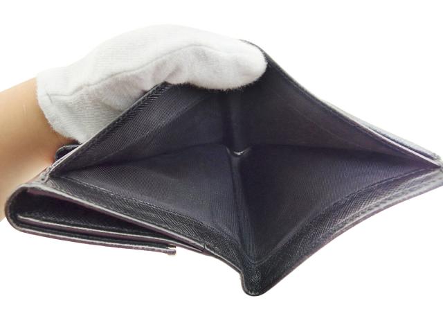 サルヴァトーレフェラガモ Salvatore Ferragamo 二つ折り財布 NERO レディース 中古_7