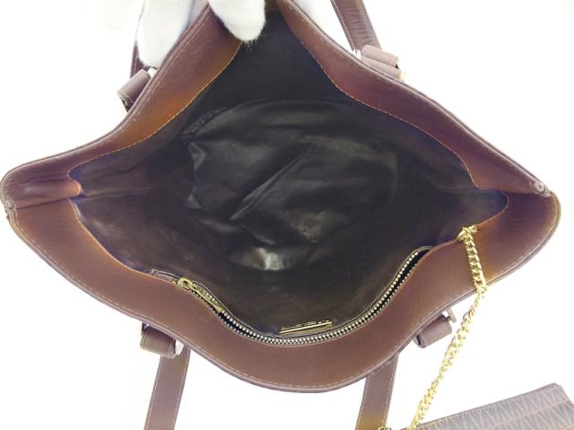 【30％OFF★土日ひと休み大売り出し】マリオ・ヴァレンティノ MARIO VALENTINO トートバッグロゴ 内部車寄せ付き添い人 赤銅色 レディース 中古
