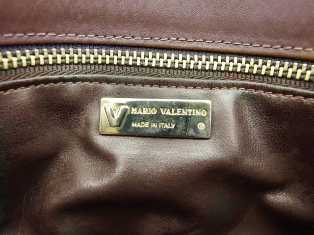【30％OFF★土日ひと休み大売り出し】マリオ・ヴァレンティノ MARIO VALENTINO トートバッグロゴ 内部車寄せ付き添い人 赤銅色 レディース 中古