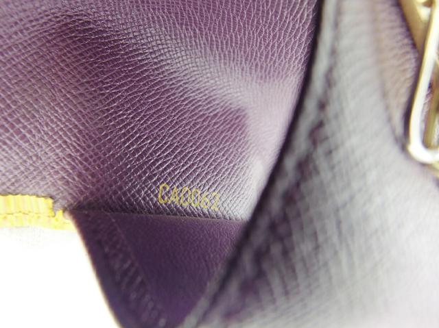 ルイ・ヴィトン LOUIS VUITTON キーケース イエロー　パープル　ゴールド レディース 中古_8