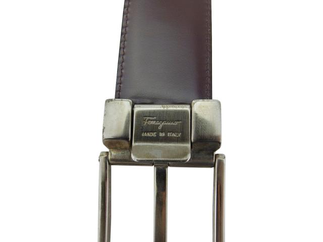 【30％OFF★土日ひと休み大売り出し】サルヴァトーレフェラガモ Salvatore Ferragamo 胴締めいの一番式バックル リヴァーシブル 黒いこと 赤銅色 しろがね色 レディース 中古