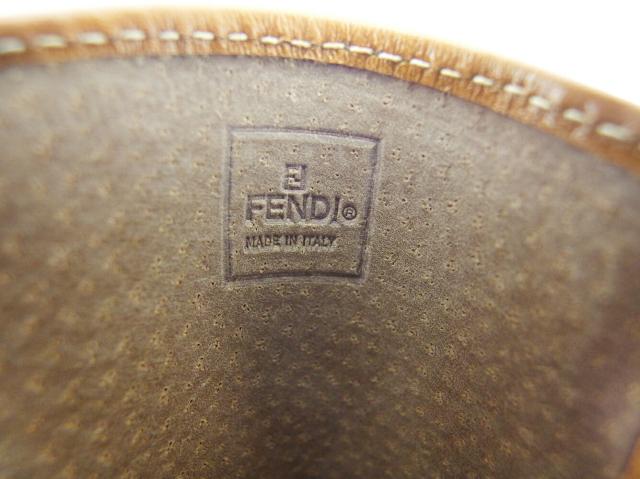 【30％OFF★週末タイムセール】フェンディ FENDI メガネケースペカン ブラック ベージュ レディース 中古_5