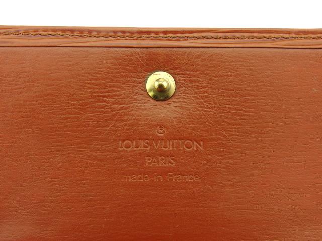 ルイ・ヴィトン LOUIS VUITTON 二つ折り財布エピ ポルトモネビエカルト