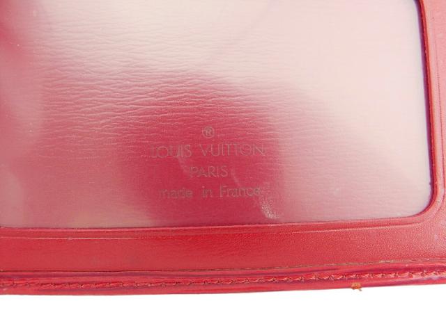 ルイ・ヴィトン LOUIS VUITTON パスケースエピ ポルト2カルトヴェル