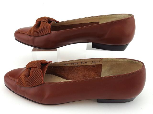 【30％OFF★土日ひと休み大売り出し】サルヴァトーレフェラガモ Salvatore Ferragamo パンプス 赤銅色 レディース 中古