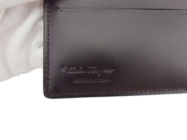 サルヴァトーレフェラガモ Salvatore Ferragamo 二つ折り財布ロゴプレート ブラック シルバー ブラウン レディース 中古_9