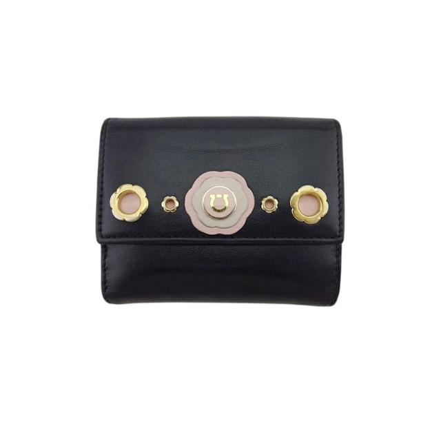 【X'masセール★30%OFF】サルヴァトーレフェラガモ Salvatore Ferragamo 二つ折り財布フラワーモチーフ ブラック　ピンク レディース 中古