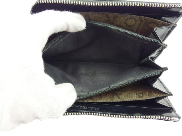 サルヴァトーレフェラガモ Salvatore Ferragamo 長財布ロゴ柄 ネイビー シルバー レディース 中古_3