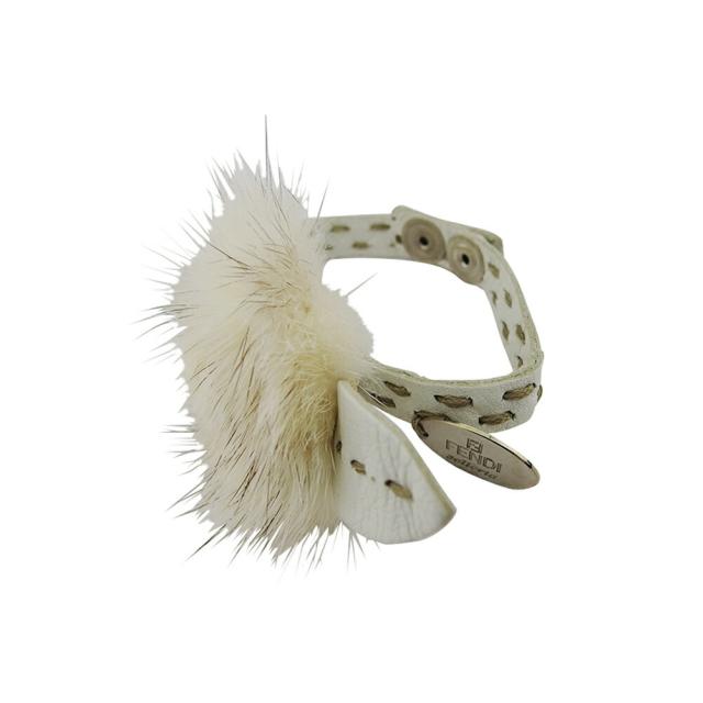 【週末タイムセール】フェンディ FENDI ブレスレット ホワイト 白ベージュシルバー レディース 中古