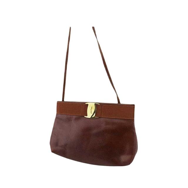 【BIGお買い物ラリー★30%OFFセール中】サルヴァトーレフェラガモ Salvatore Ferragamo ショルダーバッグヴァラ リザード調 ブラウン ゴールド レディース 中古