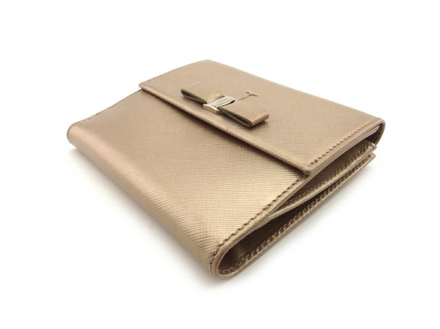 【GWタイムセール】サルヴァトーレフェラガモ Salvatore Ferragamo 二つ折り財布ヴァラリボン ゴールド シルバー レディース 中古_4