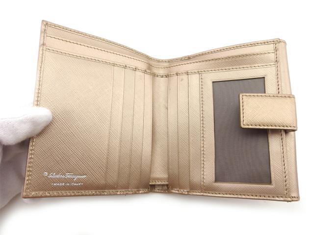 【GWタイムセール】サルヴァトーレフェラガモ Salvatore Ferragamo 二つ折り財布ヴァラリボン ゴールド シルバー レディース 中古_5