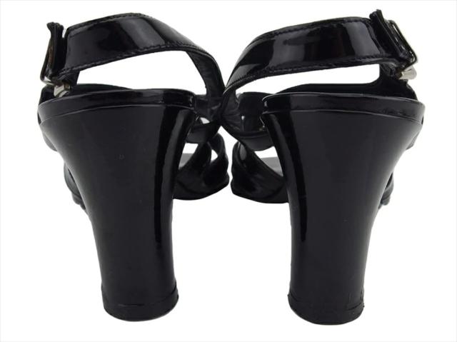 【試着のみ美品】FERRAGAMO ブラック クロスストラップ サンダル 試着のみ美品】FERRAGAMO ブラック クロスストラップ サンダル