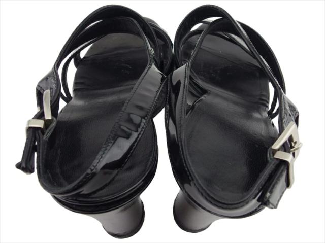【試着のみ美品】FERRAGAMO ブラック クロスストラップ サンダル 試着のみ美品】FERRAGAMO ブラック クロスストラップ サンダル