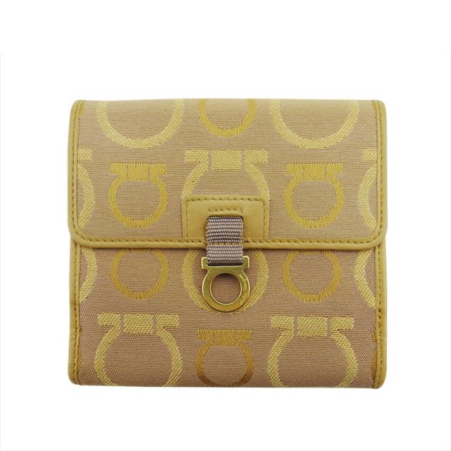 【BIGお買い物ラリー★30%OFFセール中】サルヴァトーレフェラガモ Salvatore Ferragamo 二つ折り財布ガンチーニ ピンク ベージュ ブラウン レディース 中古