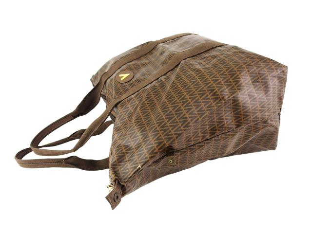 マリオ・ヴァレンティノ MARIO VALENTINO トートバッグVマーク