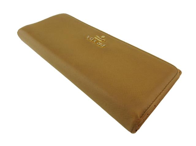X'masセール☆30%OFF】プラダ PRADA 長財布ロゴ ベージュ ゴールド