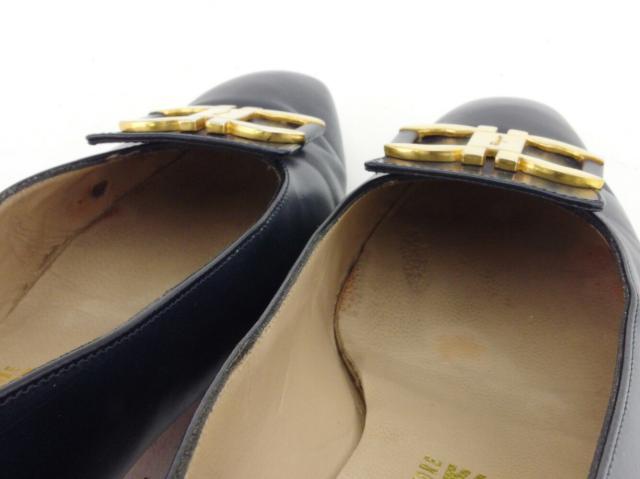 【月末SALE★30%OFF】サルヴァトーレフェラガモ Salvatore Ferragamo パンプスガンチーニ ♯5D スクエアトゥ ネイビー ゴールド レディース 中古