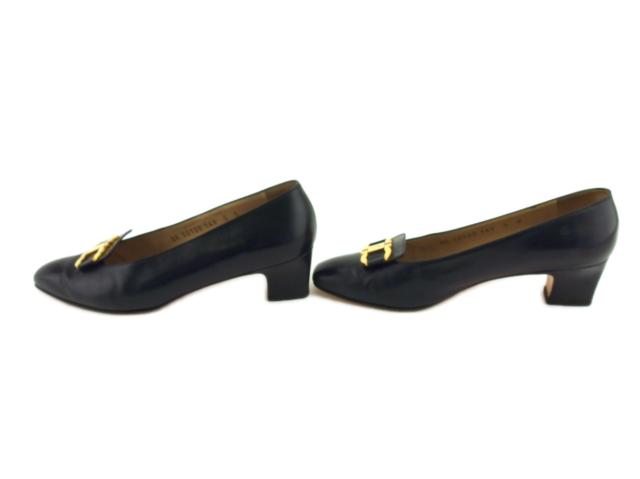 【月末SALE★30%OFF】サルヴァトーレフェラガモ Salvatore Ferragamo パンプスガンチーニ ♯5D スクエアトゥ ネイビー ゴールド レディース 中古