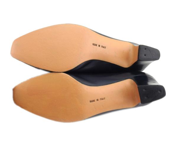 【月末SALE★30%OFF】サルヴァトーレフェラガモ Salvatore Ferragamo パンプスガンチーニ ♯5D スクエアトゥ ネイビー ゴールド レディース 中古