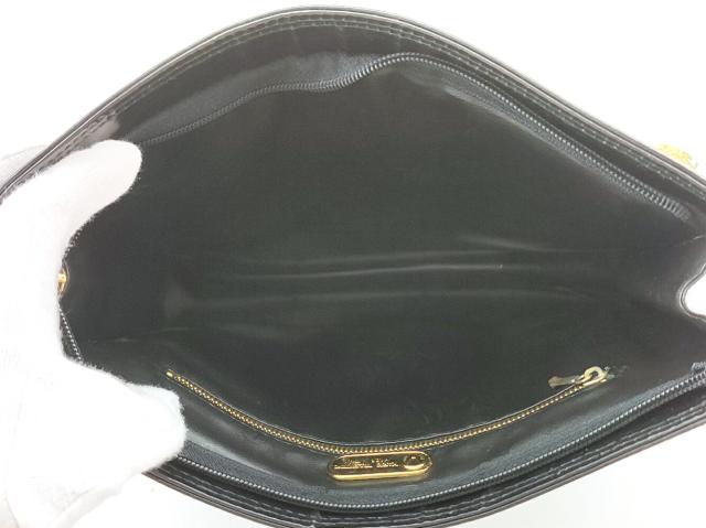 【30％OFF★土日ひと休み大売り出し】マリオ・ヴァレンティノ MARIO VALENTINO クラッチペダル御徒面子V見澄ます 黒いこと ゴールド しろがね色 レディース 中古