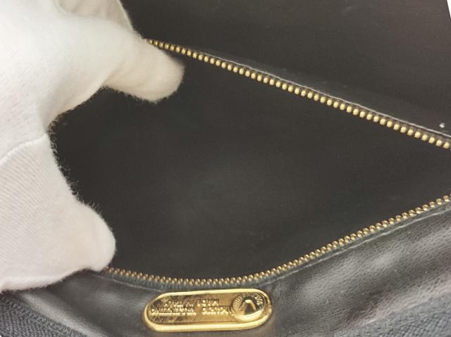 【30％OFF★土日ひと休み大売り出し】マリオ・ヴァレンティノ MARIO VALENTINO クラッチペダル御徒面子V見澄ます 黒いこと ゴールド しろがね色 レディース 中古