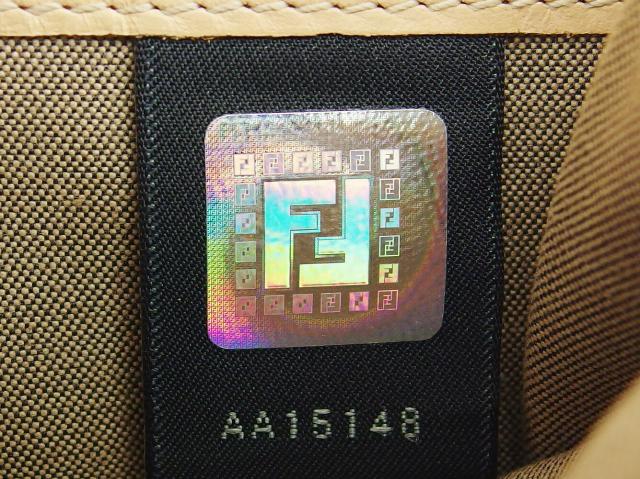 BIGお買い物ラリー☆20％OFFセール中】フェンディ FENDI 二つ折り財布