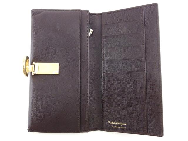 サルヴァトーレフェラガモ Salvatore Ferragamo 長財布ガンチーニ