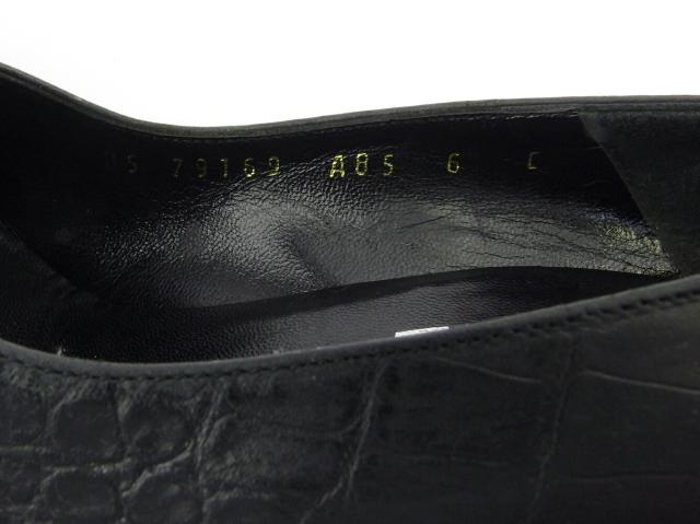 【30％OFF★土日ひと休み大売り出し】サルヴァトーレフェラガモ Salvatore Ferragamo パンプスクロコ調 ♯6C ハイヒール 黒いこと しろがね色 レディース 中古