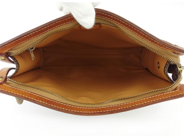 【30％OFF★土日ひと休み大売り出し】セリーヌ CELINE クラッチバッグマカダム 赤銅色 ベージュ レディース 中古