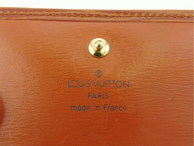 ルイ・ヴィトン LOUIS VUITTON 二つ折り財布エピ ポルトモネビエカルトクレディ ブラウン レディース 中古_8