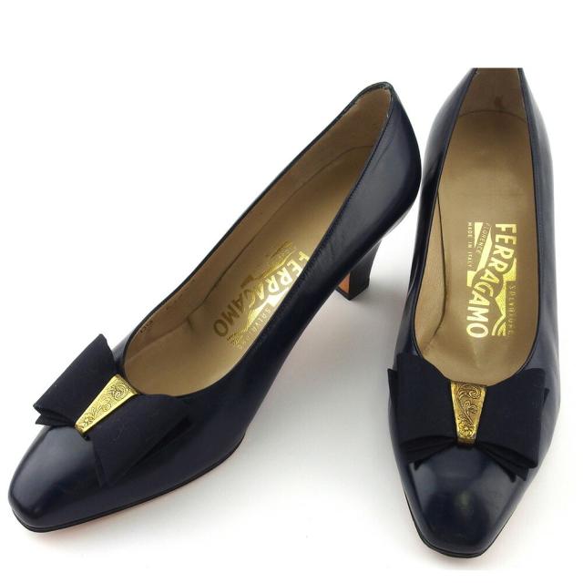 Ferragamo ネイビー パンプス リボン付き Salvatore Ferragamo 紺 リボン付きパンプス サルヴァトーレフェラガモ